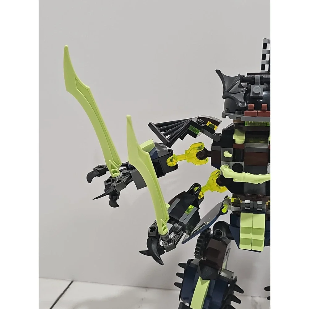 LEGO NINJAGO 70737 Titan Mech Battle With 1 Minifigure (Retired 2015)